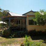 Lilys By The Lake Raymond Island Accommodation - Airlie Beach Holiday 0