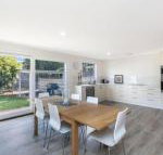 Lyons Cottage a quaint Whalers Cottage in heart of Port Fairy - Airlie Beach Holiday