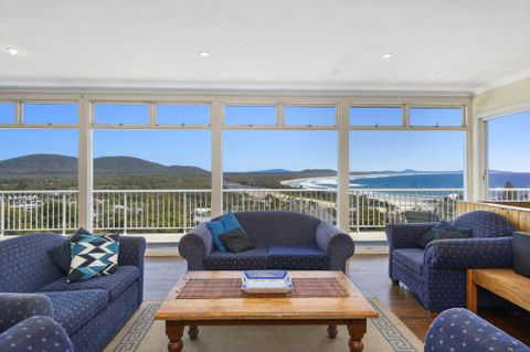 La Mer 19 Dulconghi Street - Airlie Beach Holiday 6