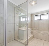 Rose Retreat - Airlie Beach Holiday