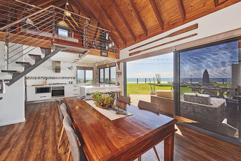 A PERFECT STAY - Belongil On The Beach - Airlie Beach Holiday 4