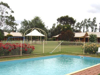 Chardonnay Lodge - Airlie Beach Holiday 1