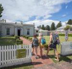 Port Fairy YHA - Airlie Beach Holiday