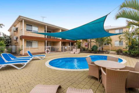 Lakeside Holiday Apartments - Airlie Beach Holiday 3