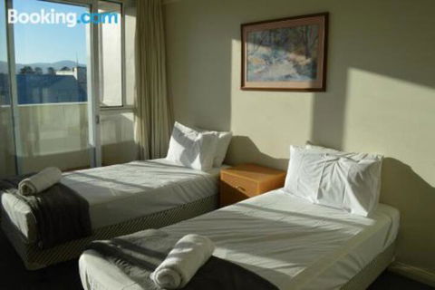 16 Lakeview Plaza - Airlie Beach Holiday 5