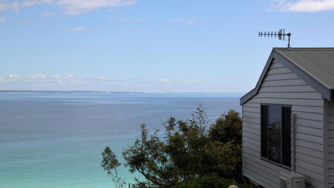 SEA EAGLE COTTAGE Amazing Views Of Bay Of Fires - Airlie Beach Holiday 3