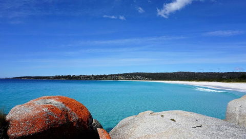 SEA EAGLE COTTAGE Amazing Views Of Bay Of Fires - Airlie Beach Holiday 6
