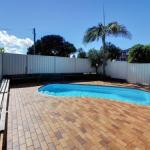 Across The Road From The Beach! - Airlie Beach Holiday 0