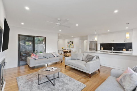 TORQUAY Relax & Unwind Beach 300m Table Tennis - Airlie Beach Holiday 1