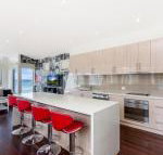 Auldys on East - Airlie Beach Holiday