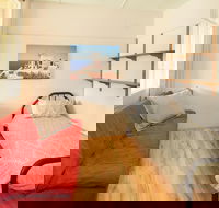 Jetty Jaunt - Airlie Beach Holiday