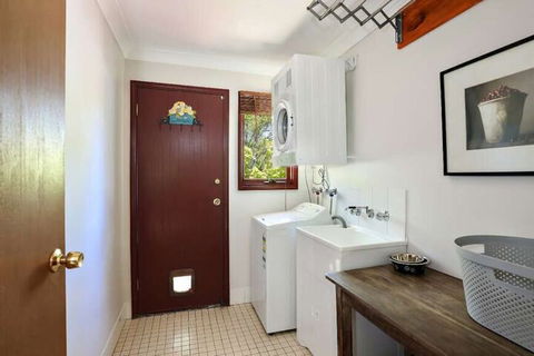 Mountain Den - Airlie Beach Holiday 4