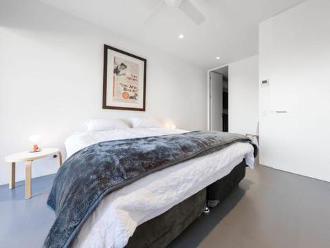 FAIRYTALE Gerroa 4pm Check Out Sundays - Airlie Beach Holiday 5