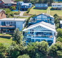NANNY  POPPYS BEACH HOUSE Gerroa 4pm check out Sundays - Airlie Beach Holiday