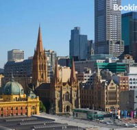 Flinders Lane Melbourne Apartment by Ready Set Host - Airlie Beach Holiday