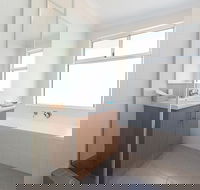 The Currawong - Airlie Beach Holiday