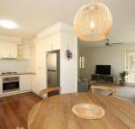 Banksia Beach House - Airlie Beach Holiday