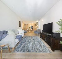 City with a Twist of Lemon Rejuvenate Stays - Airlie Beach Holiday