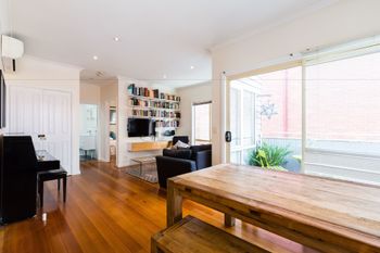 KIM 2BDR West Melbourne Apartment - Airlie Beach Holiday 5