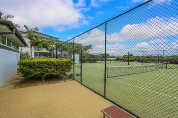 Resort Apartment On Salt Beach 6318 - Airlie Beach Holiday 5