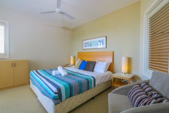 Resort Apartment On Salt Beach 6318 - Airlie Beach Holiday 3