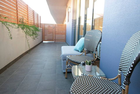 F03-darling Harbour 1 BDR APT - Airlie Beach Holiday 6