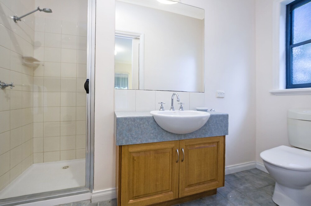 Port Fairy VIC Airlie Beach Holiday