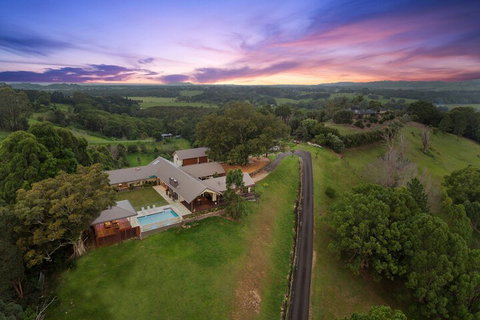 A PERFECT STAY - Serene Myocum - Airlie Beach Holiday 1