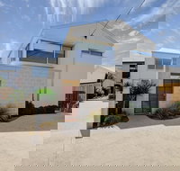 Villa Moyne - Airlie Beach Holiday