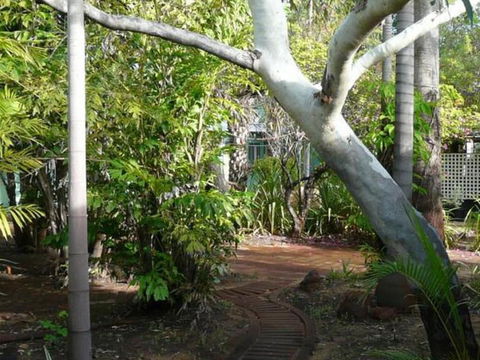 West Kimberley Lodge & Caravan Park  - Airlie Beach Holiday 1
