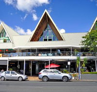 Airlie Waterfront Accommodation - Airlie Beach Holiday