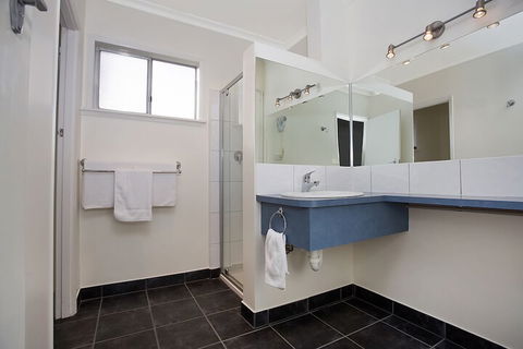 Hamilton Town House Motel - Airlie Beach Holiday 5