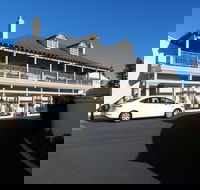 The Clifton  Grittleton Lodge - Airlie Beach Holiday