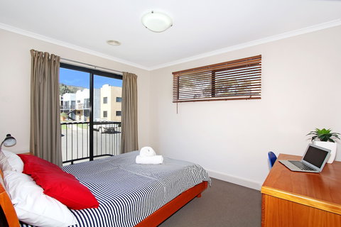 Amberoo Apartments Tamworth - Airlie Beach Holiday 5