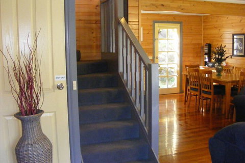 Sails Elegant Spacious Beach Villa - Airlie Beach Holiday 5