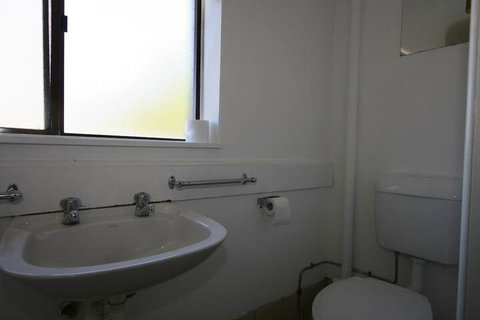 Alpha Centauri Townhouses - Airlie Beach Holiday 6