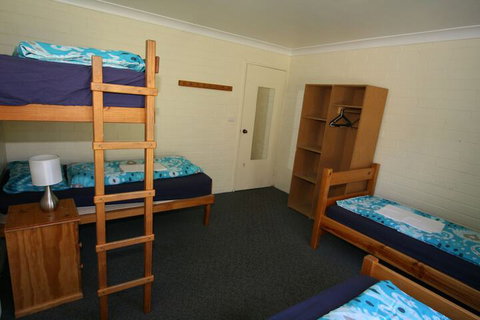 Alpha Centauri Townhouses - Airlie Beach Holiday 3