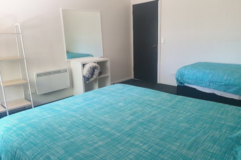 Alpha Centauri Townhouses - Airlie Beach Holiday 7