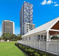 Palmerston Tower Holiday Apartments - Airlie Beach Holiday