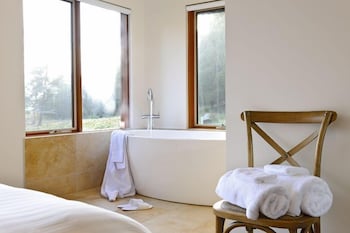 Adventure Bay Retreat - Airlie Beach Holiday 4