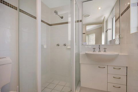 Le Beach Apartments - Airlie Beach Holiday 6