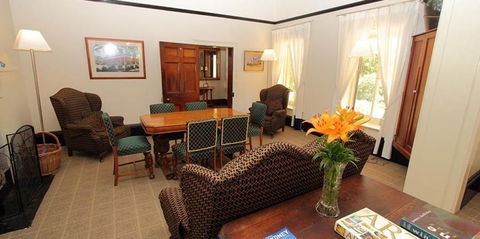 Fitzroy Inn Historic Retreat - Airlie Beach Holiday 5