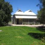 Showgrounds Cottage Naracoorte - Airlie Beach Holiday 0