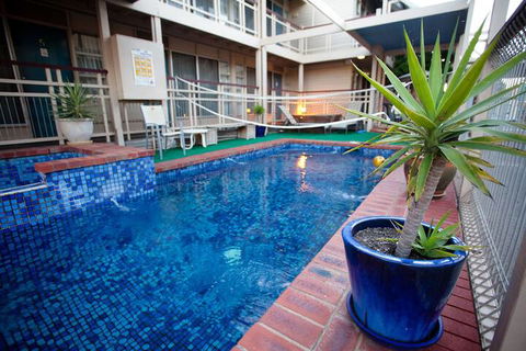 MAS Country Riverboat Lodge Motor Inn - Airlie Beach Holiday 6
