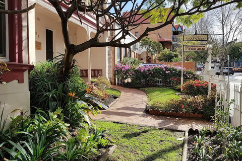 Alishan International Guest House - Airlie Beach Holiday 1