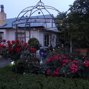 Bowral Road Bed And Breakfast - Airlie Beach Holiday 0