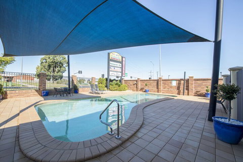 Cotswold Motor Inn - Airlie Beach Holiday 4