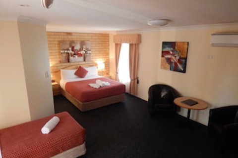Cotswold Motor Inn - Airlie Beach Holiday 0