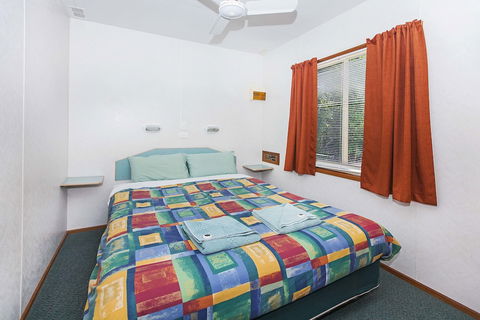 Naracoorte Holiday Park - Airlie Beach Holiday 5