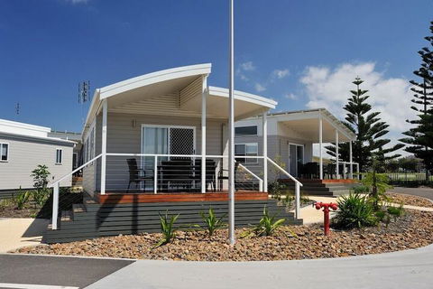 NRMA Stockton Beach Holiday Park - Airlie Beach Holiday 1